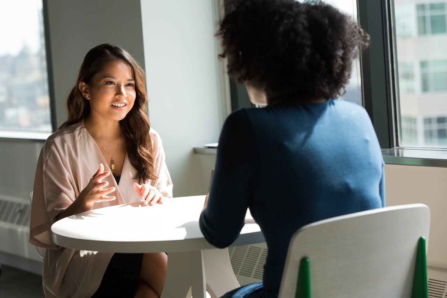 25 Common College Interview Questions for Students